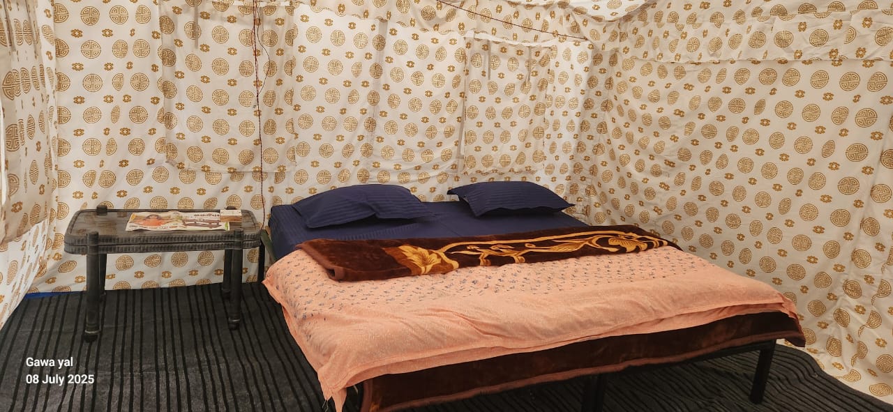 Deluxe Camping